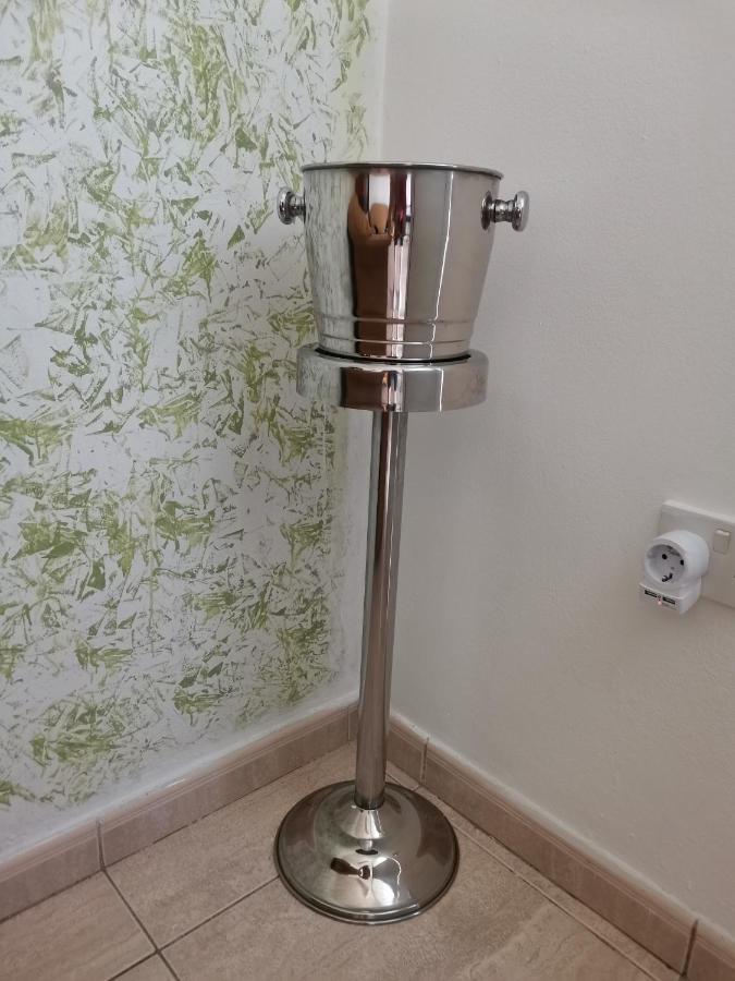 Hamboula Apartment Polis Ngoại thất bức ảnh
